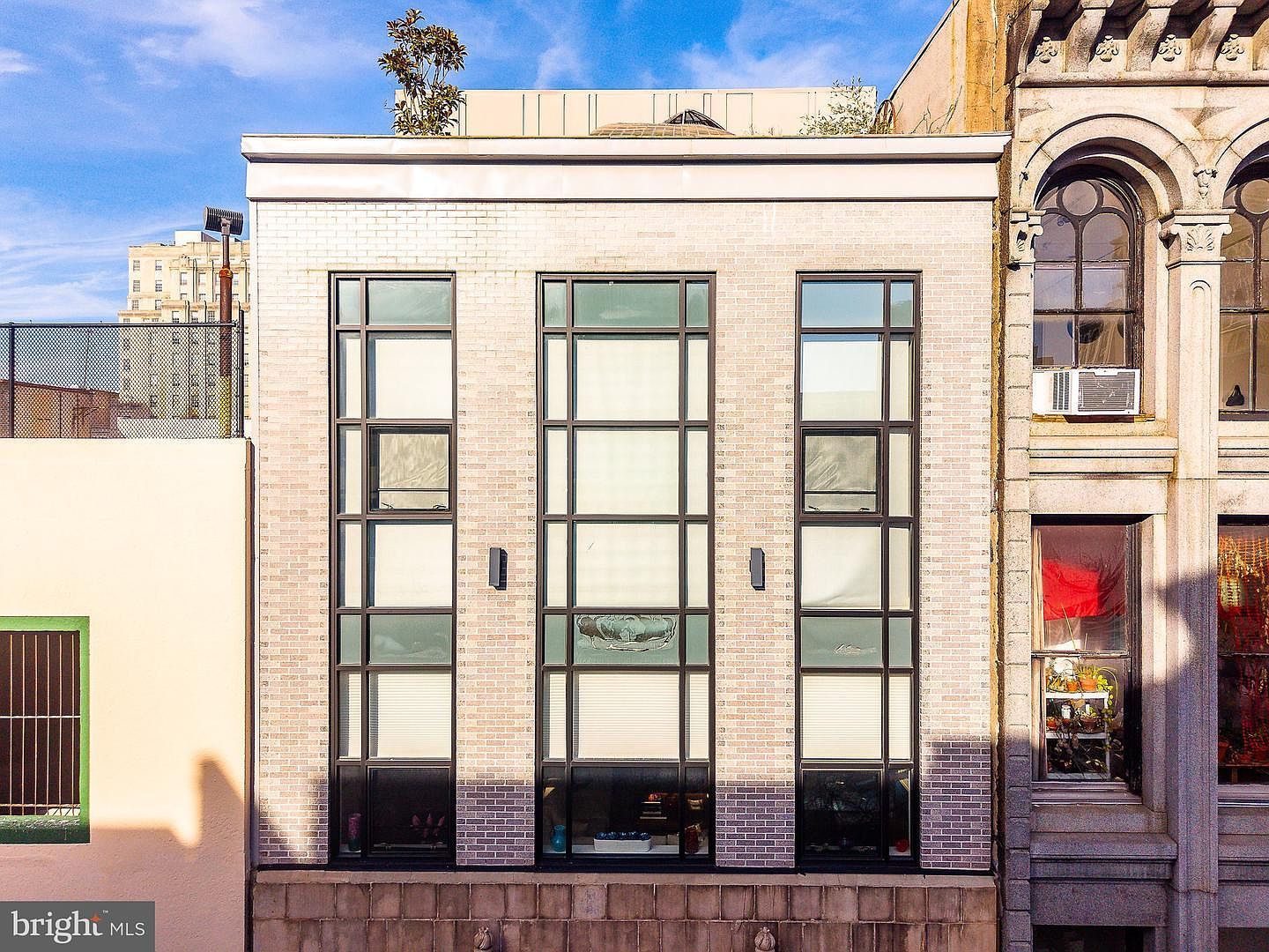 725 Chestnut St APT 2 Philadelphia, PA 19106 - Thumbnail 4