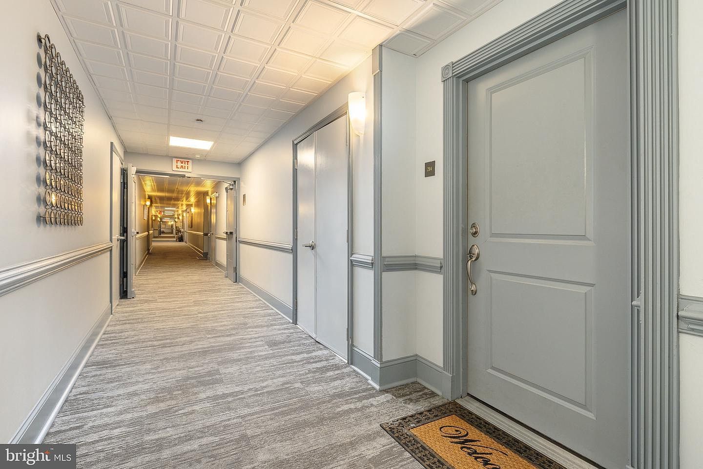 500 Admirals Way APT 214 Philadelphia, PA 19146 - Thumbnail 4