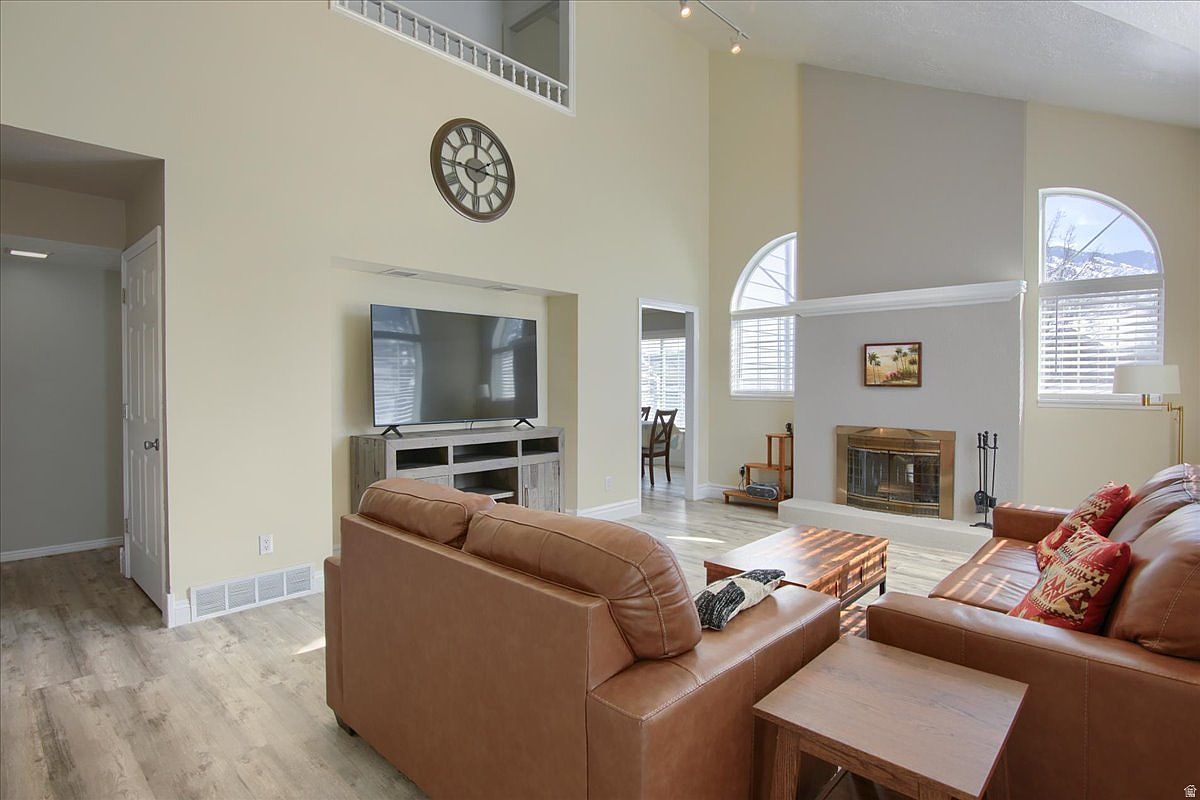 1147 Eastridge Dr Logan, UT 84321 - Thumbnail 4