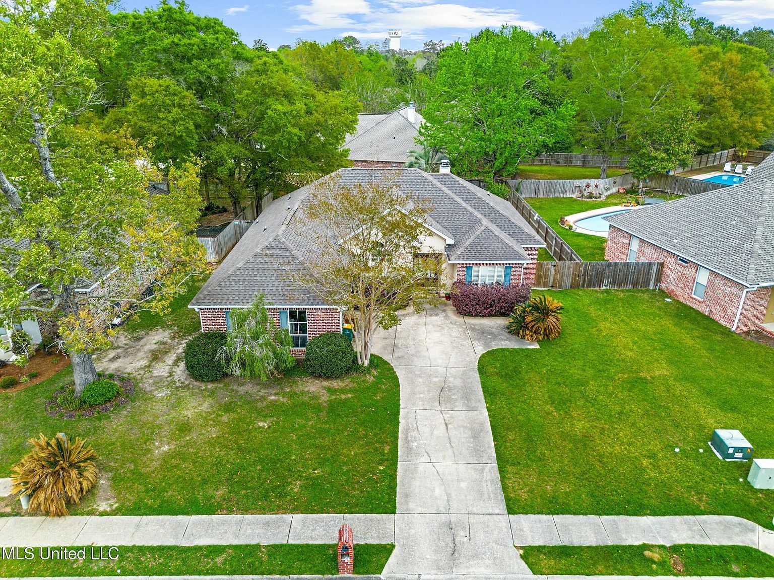 2032 Englewood Dr Biloxi, MS 39532 - Thumbnail 4