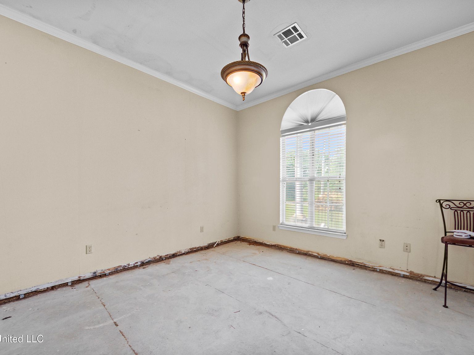 224 Clarence Ave Pass Christian, MS 39571 - Thumbnail 4