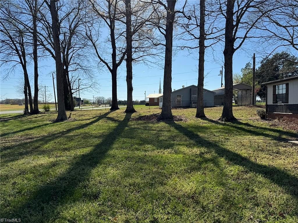 2023 Benaja Rd Reidsville, NC 27320 - Thumbnail 4