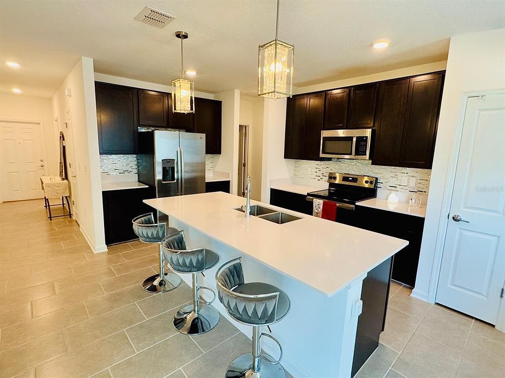 439 Cool Summer Ln Davenport, FL 33837 - Thumbnail 4