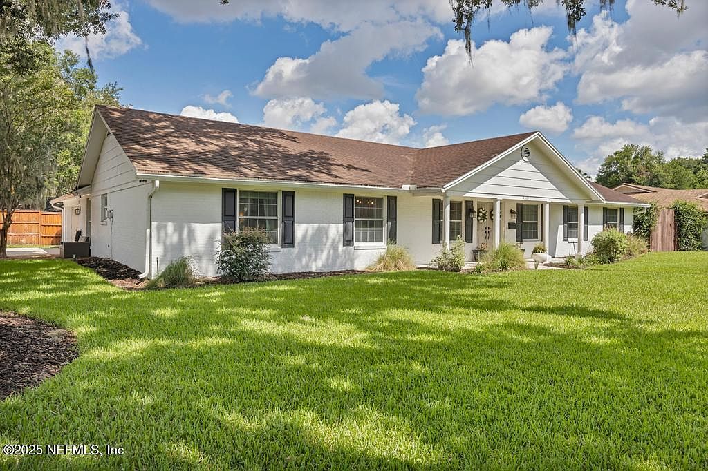 4369 Phillips Pl Jacksonville, FL 32207 - Thumbnail 4