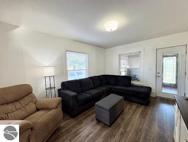 1016 Michigan Ave Saint Louis, MI 48880 - Thumbnail 4