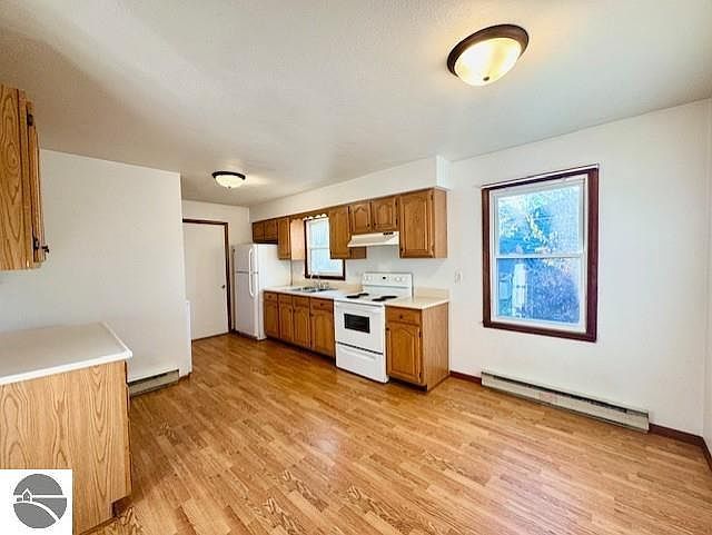 327 Eaton St Breckenridge, MI 48615 - Thumbnail 4