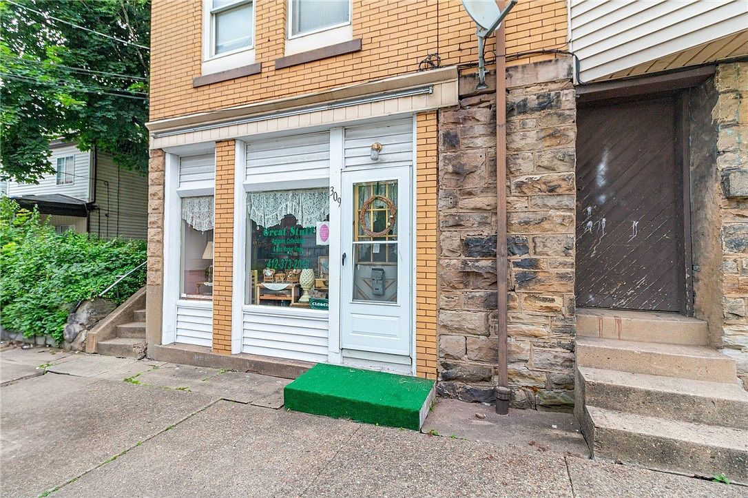 502 3rd St Pitcairn, PA 15140 - Thumbnail 4