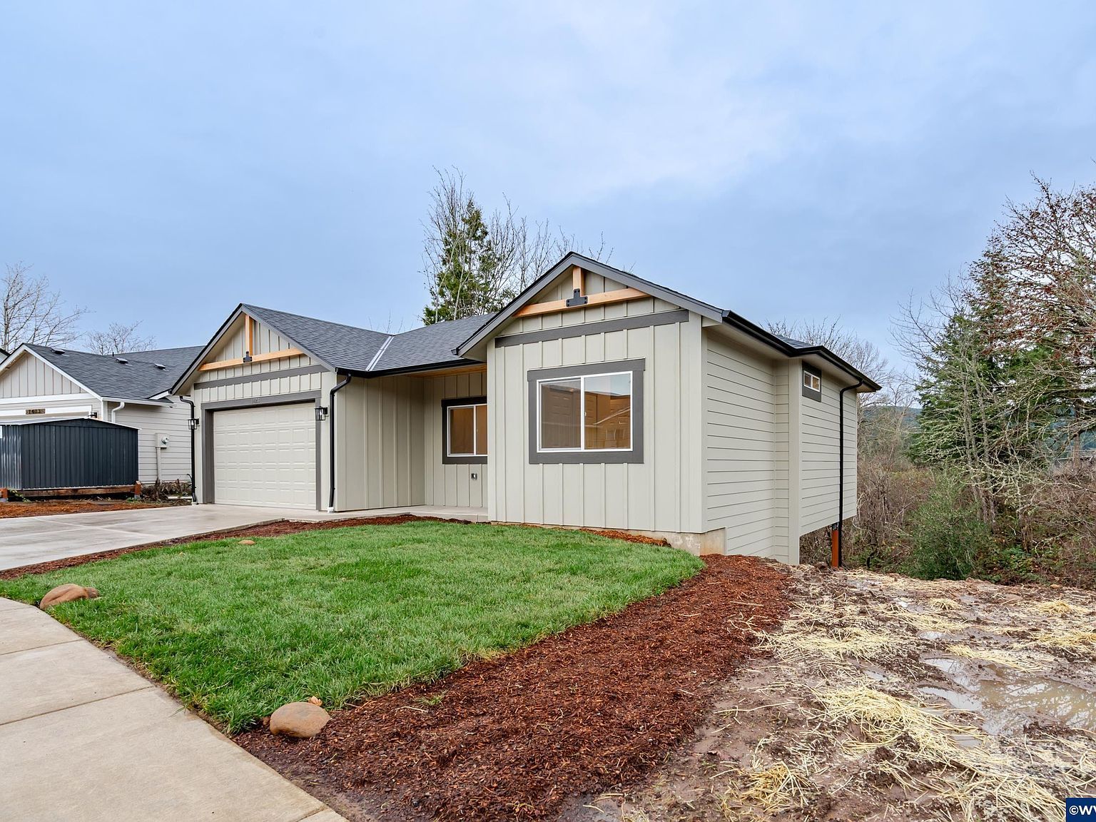 1423 45th Ave Sweet Home, OR 97386 - Thumbnail 4