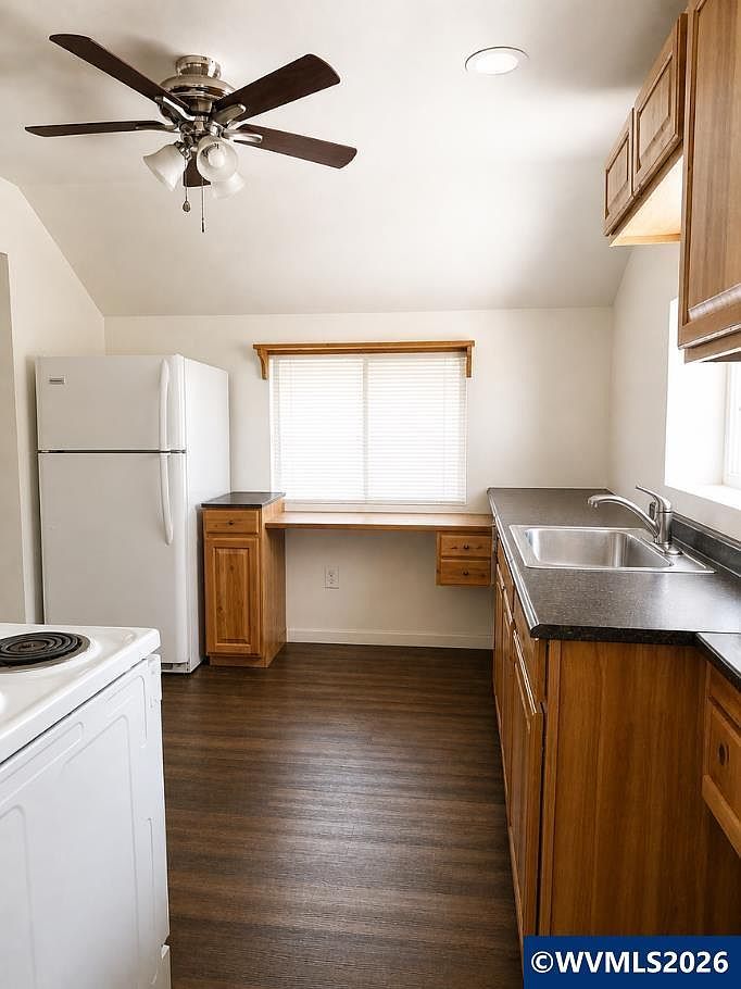 1649 Elm St Sweet Home, OR 97386 - Thumbnail 4