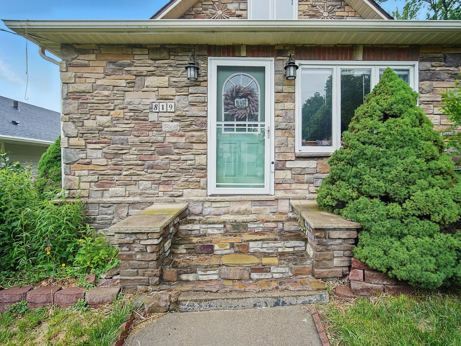 819 Olinda Ave Des Moines, IA 50315 - Thumbnail 4