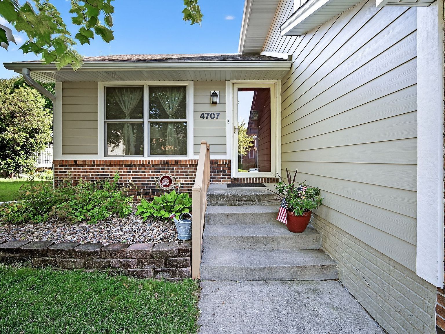 4707 Palm Ave Des Moines, IA 50310 - Thumbnail 4