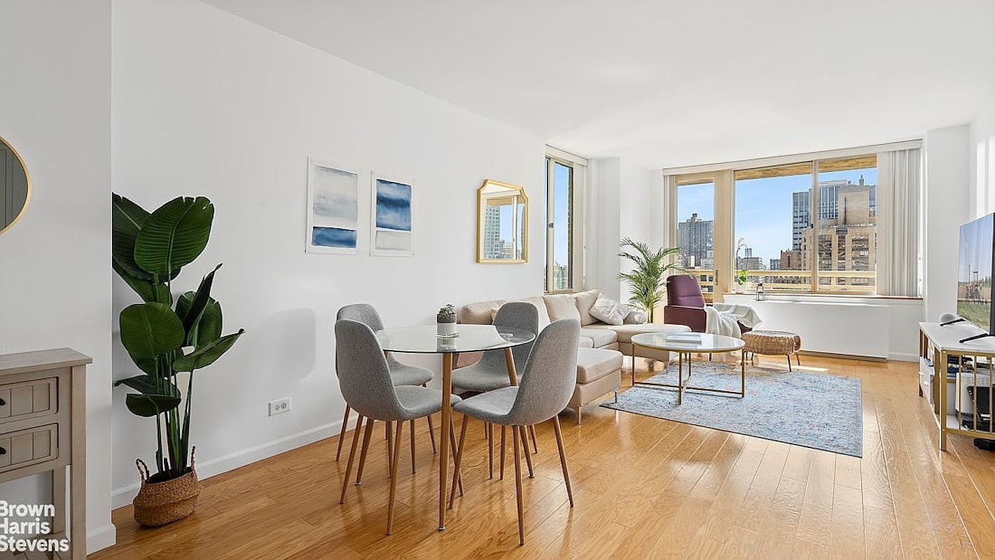 236 E 47th St APT 30B New York, NY 10017 - Thumbnail 4