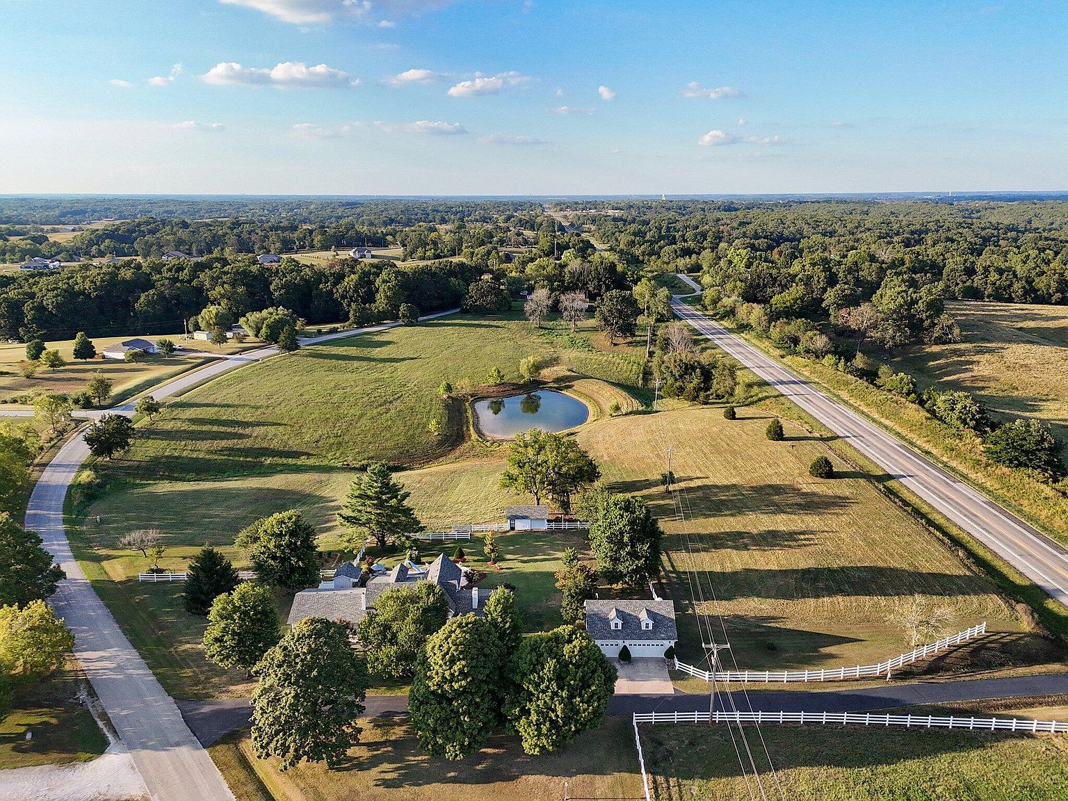 1568 Glossip Ave Highlandville, MO 65669 - Thumbnail 4