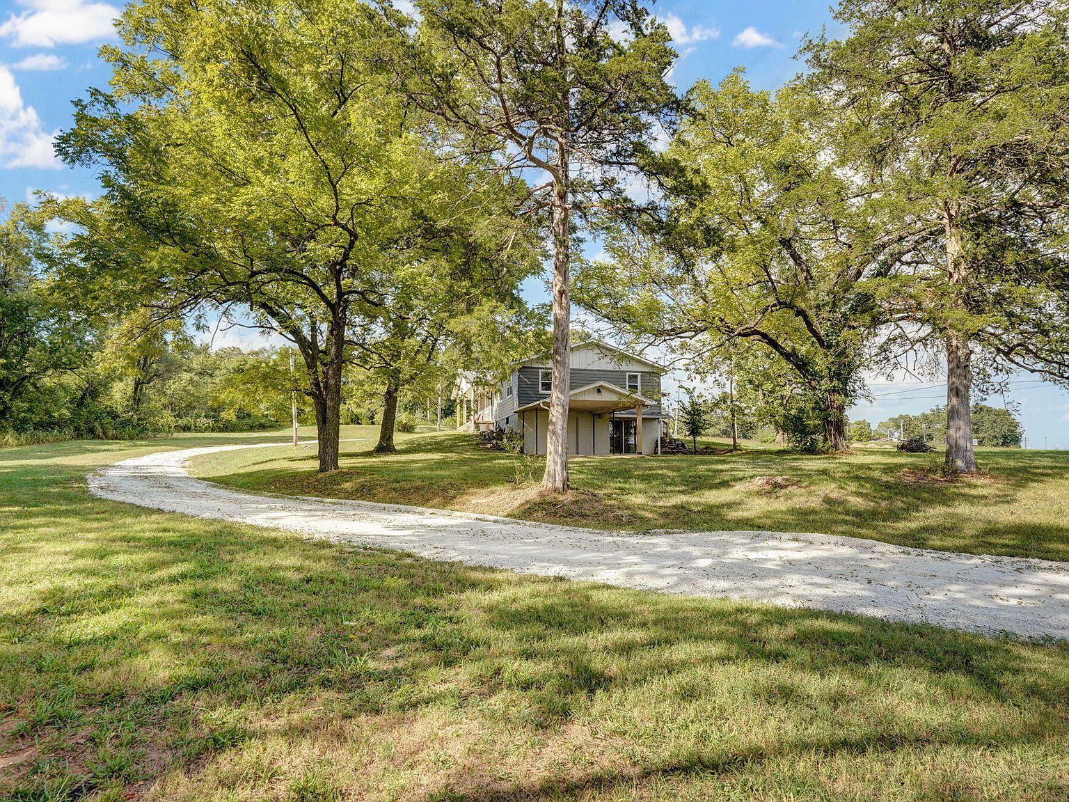 304 Summit St Cabool, MO 65689 - Thumbnail 4