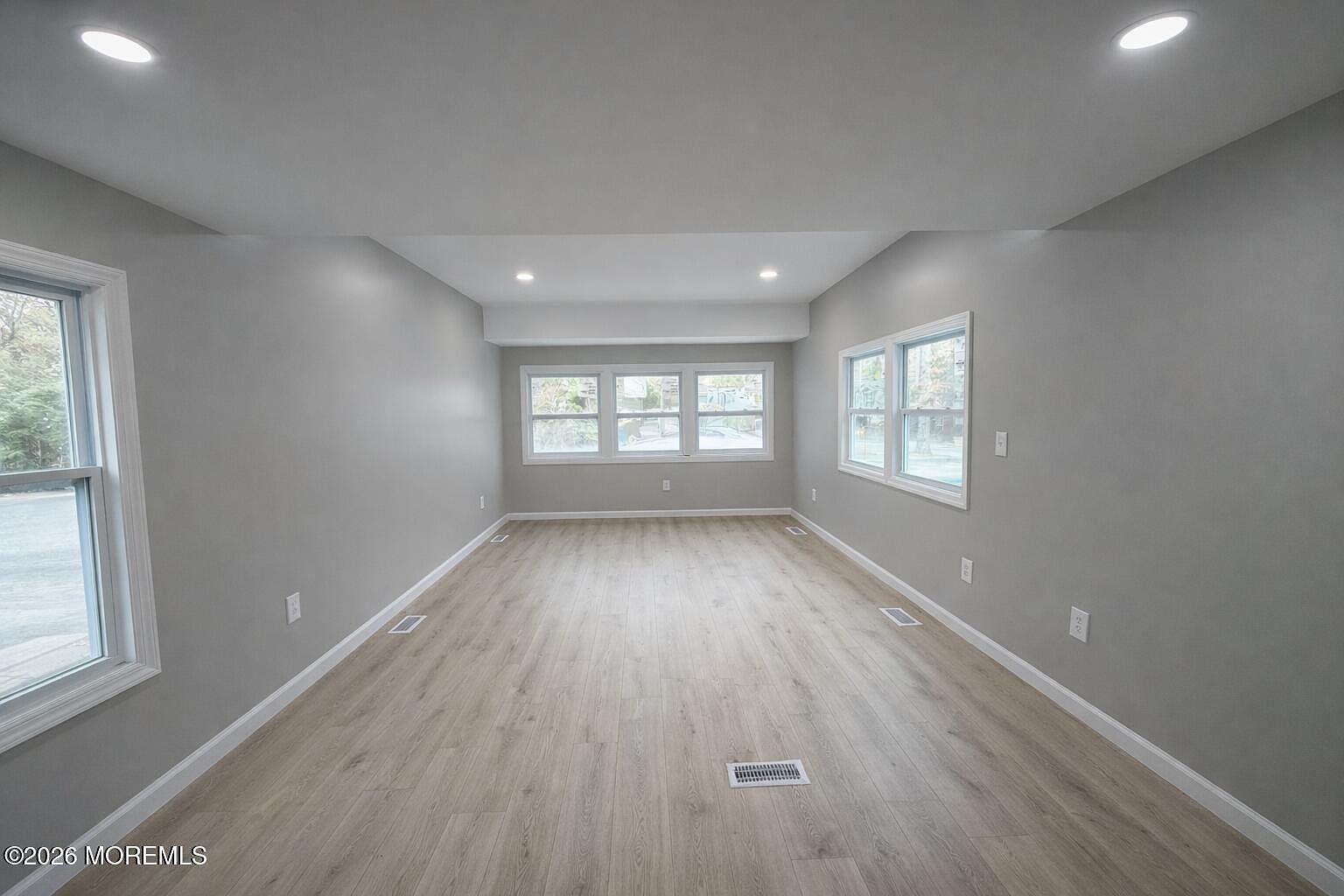 56 Marcia Memorial Cir Jackson, NJ 08527 - Thumbnail 4