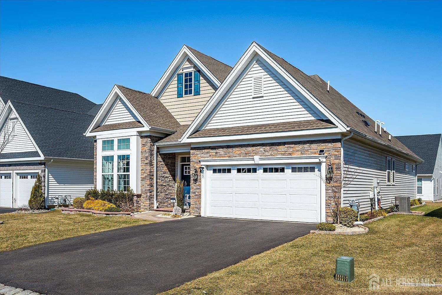 25 Starlight Dr Monroe Township, NJ 08831 - Thumbnail 4