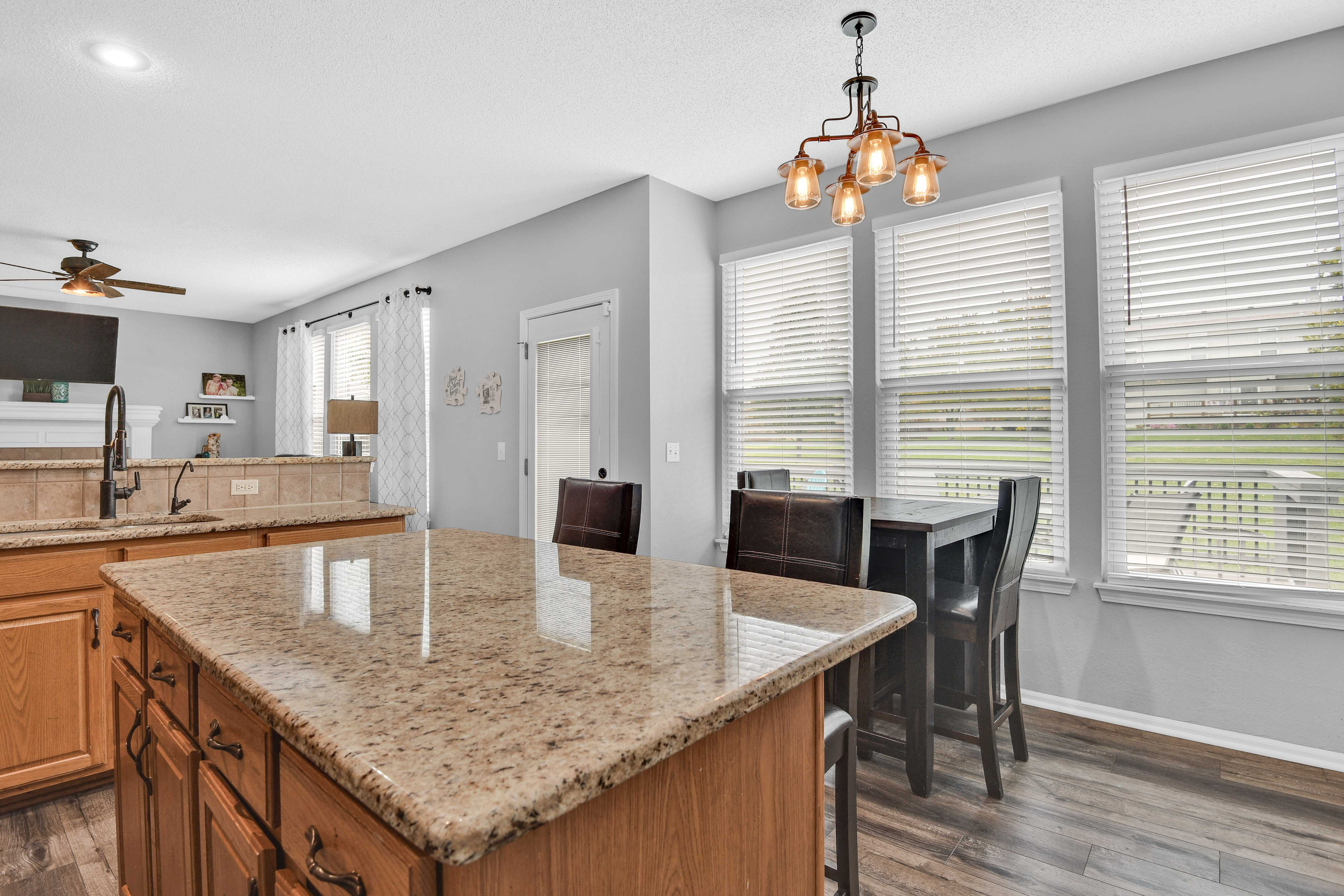 15504 South Arapaho Street, Olathe, KS, USA, 66062 - Thumbnail 4