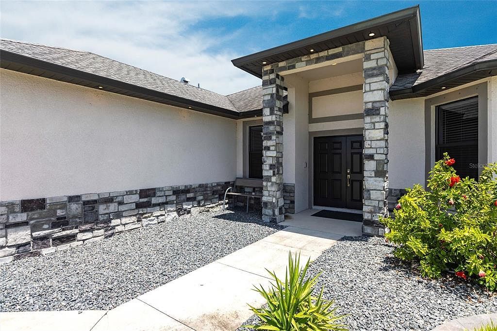 217 SW 10th Pl Cape Coral, FL 33991 - Thumbnail 4