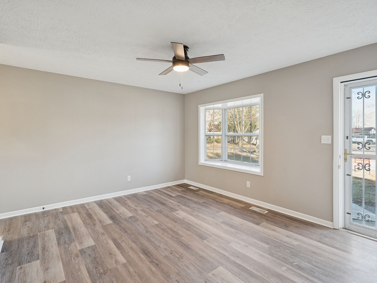 5932 Dabny Ct Indianapolis, IN 46254 - Thumbnail 4