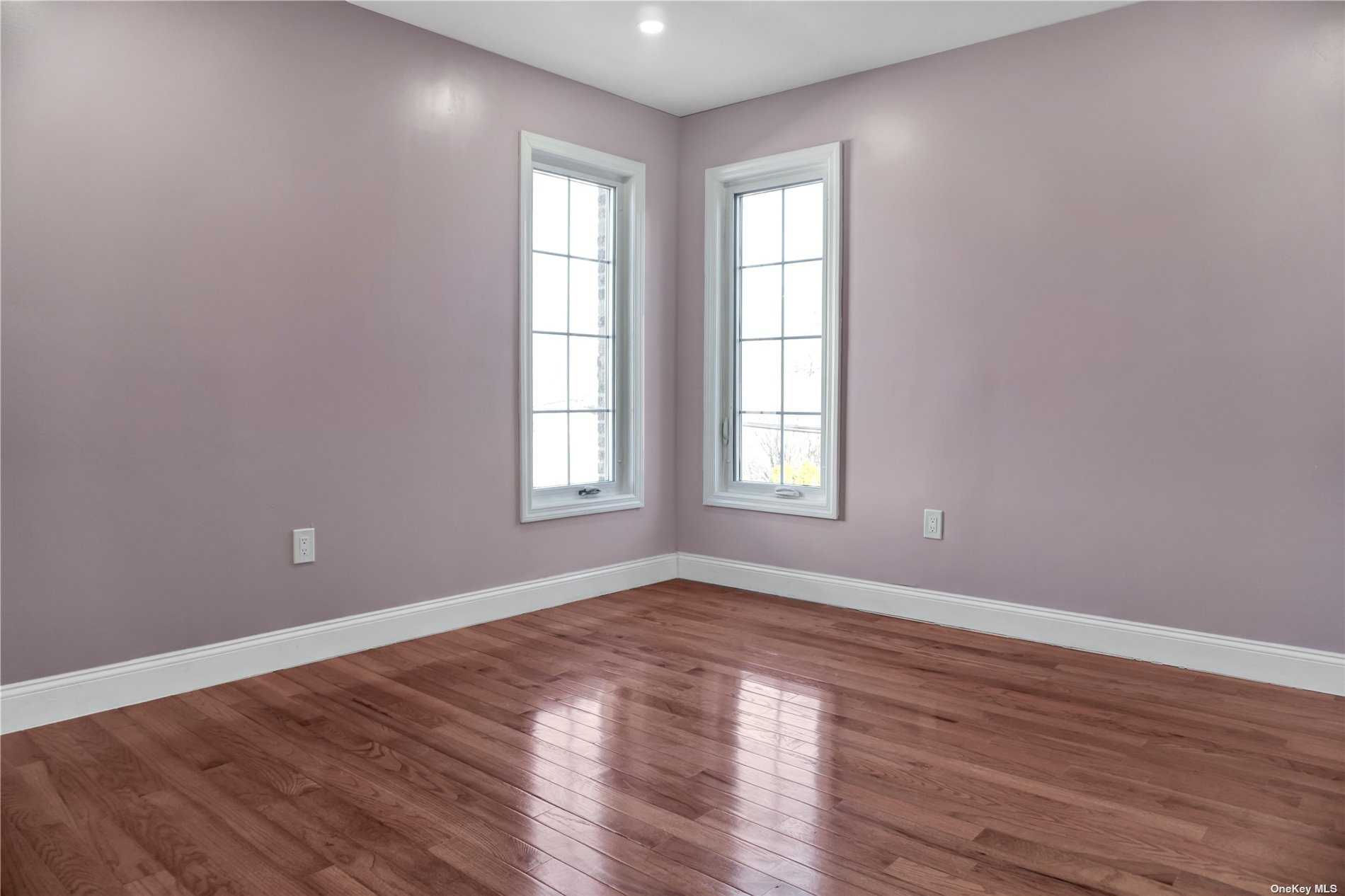 84-55 252nd St, Bellerose Manor, NY, USA, 11426 - Thumbnail 5