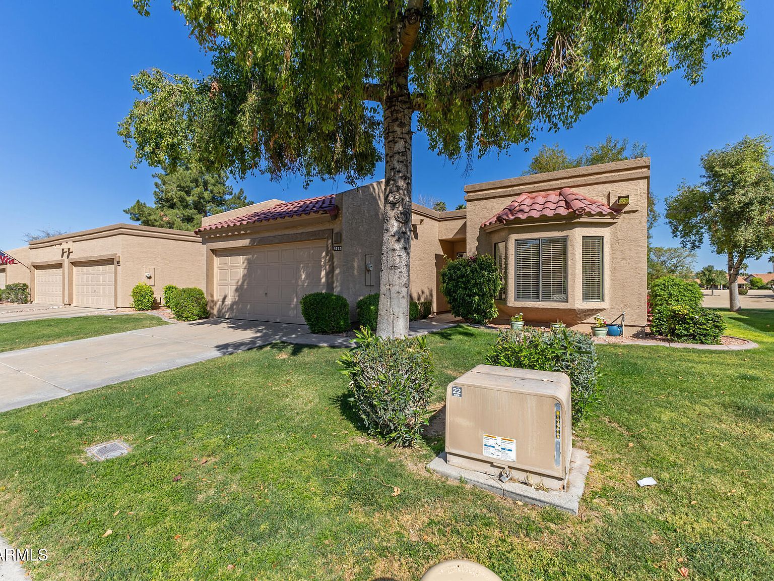 9712 W Tonto Ln Peoria, AZ 85382 - Thumbnail 4