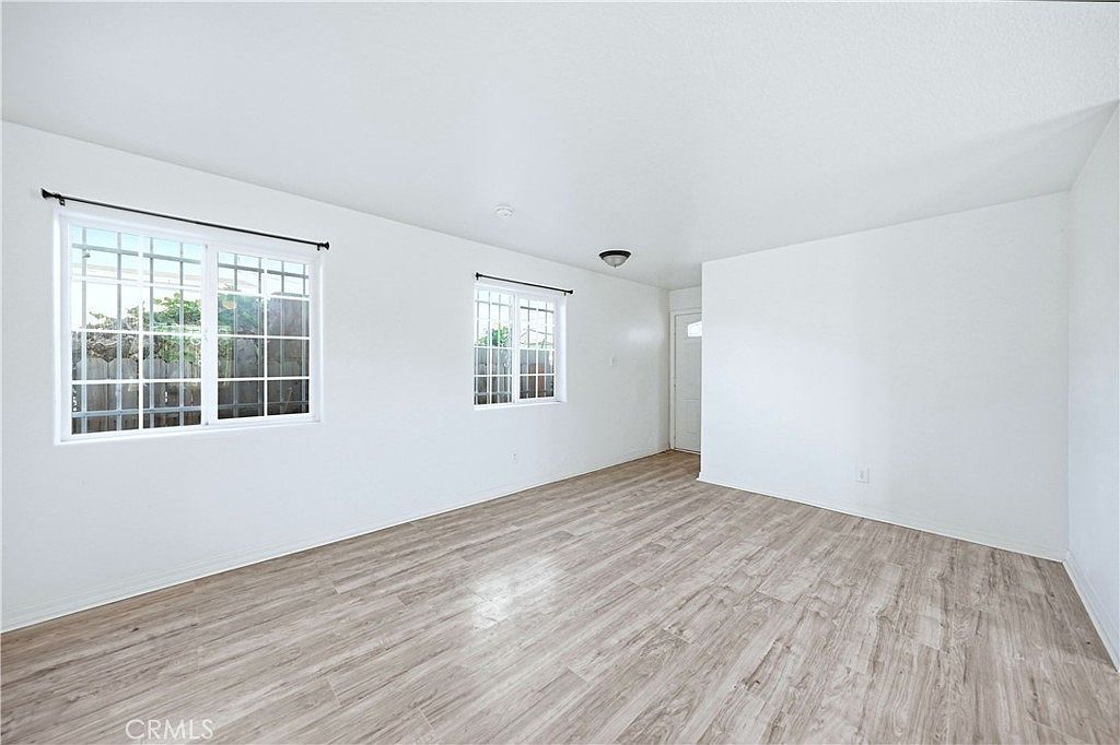 10929 Compton Ave Los Angeles, CA 90059 - Thumbnail 4