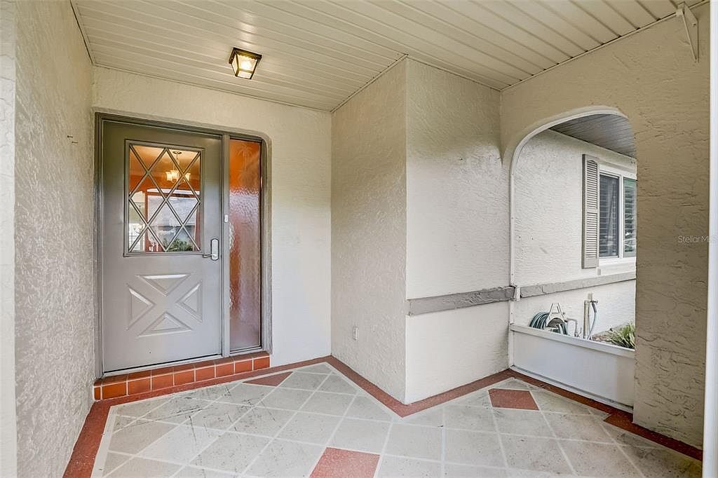 2329 Lancaster Dr Sun City Center, FL 33573 - Thumbnail 4