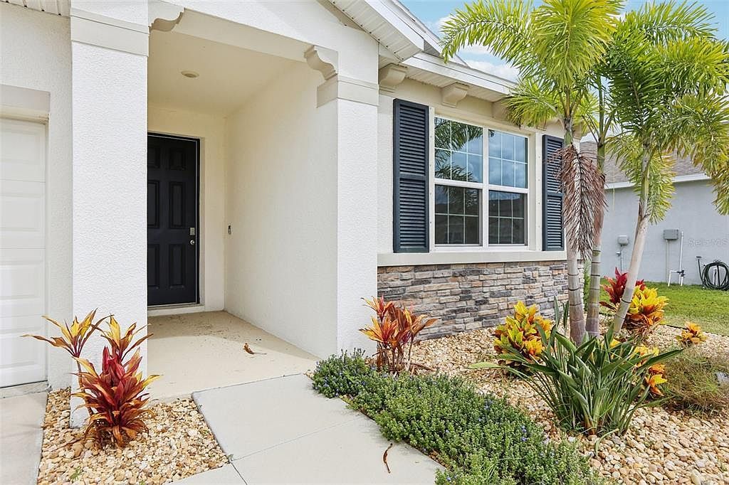 1027 Ocean Spray Dr Ruskin, FL 33570 - Thumbnail 4