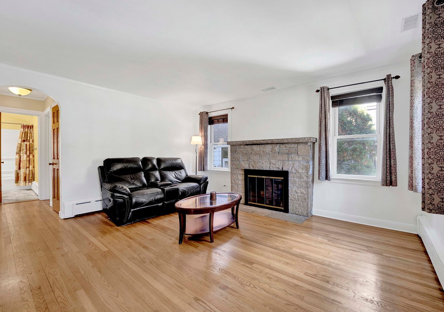 9304 S Utica Ave Evergreen Park, IL 60805 - Thumbnail 4