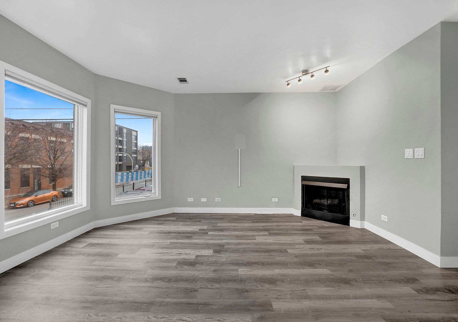 2413 W Polk St #2 Chicago, IL 60612 - Thumbnail 4