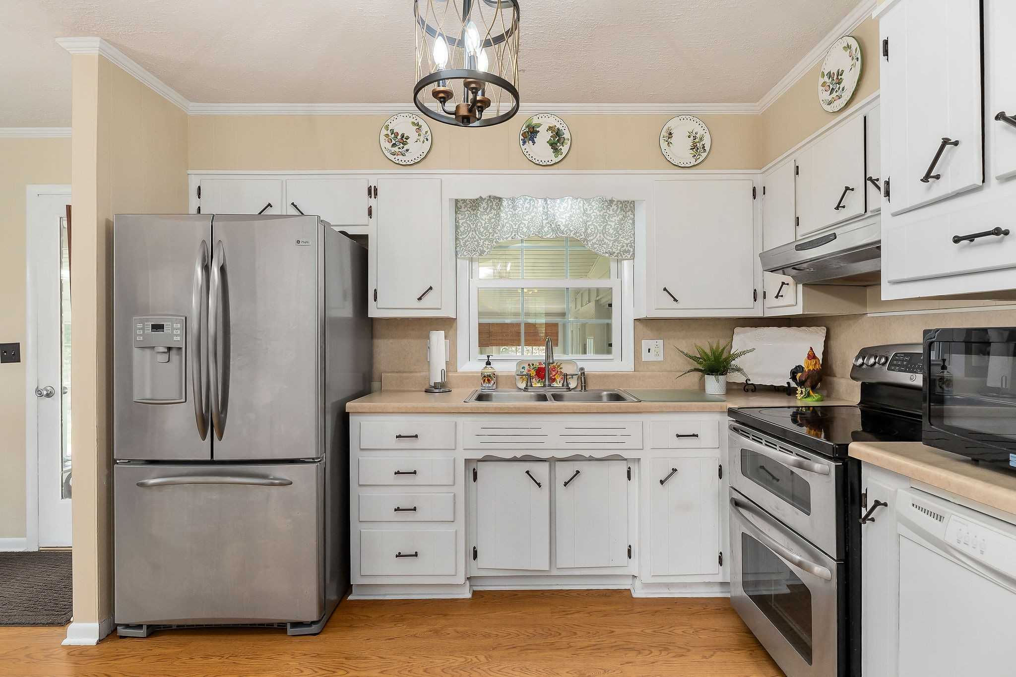 132 Crestview Drive, McMinnville, TN, USA, 37110 - Thumbnail 4