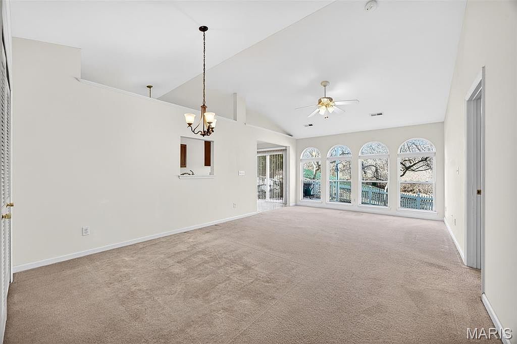 933 Blumhoff Ave Wentzville, MO 63385 - Thumbnail 4