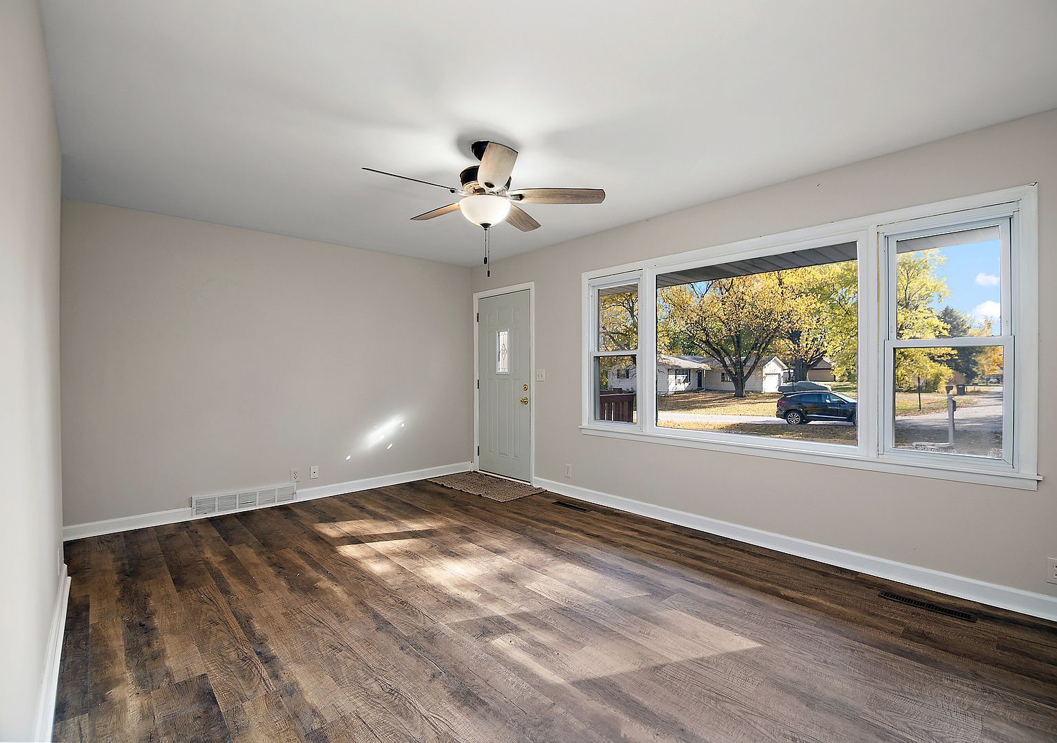 1393 Oakleaf Dr Saint Anne, IL 60964 - Thumbnail 4