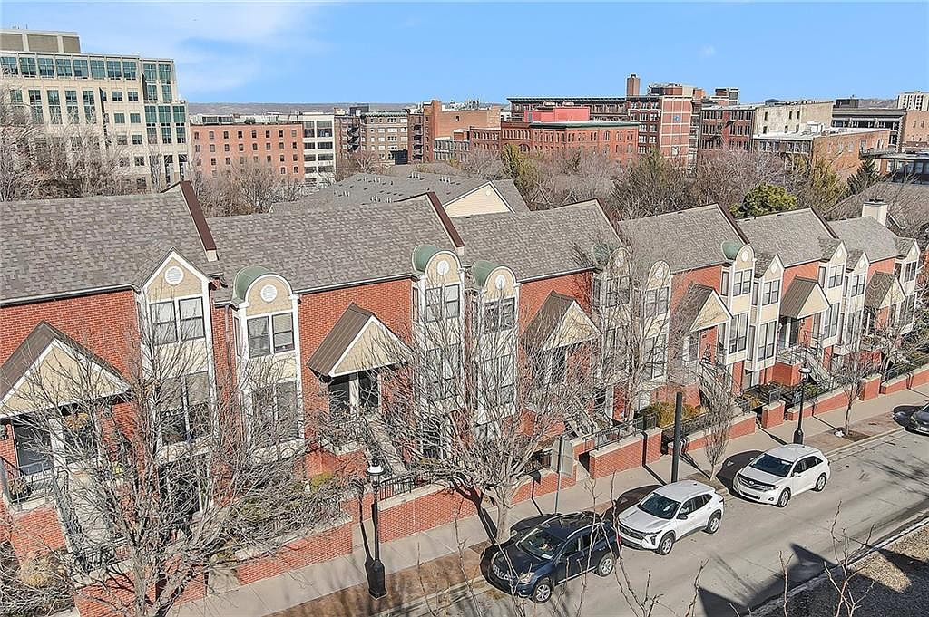 524 W 10th St Kansas City, MO 64105 - Thumbnail 4