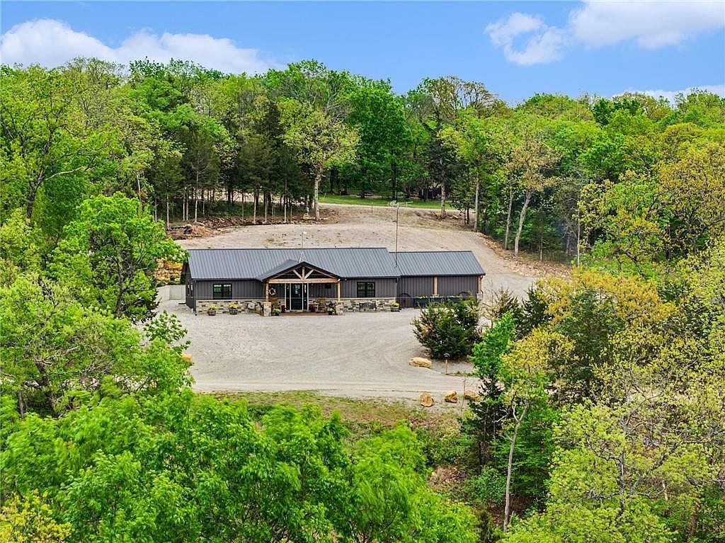 16 S Lakeview Rd Mapleton, KS 66754 - Thumbnail 4