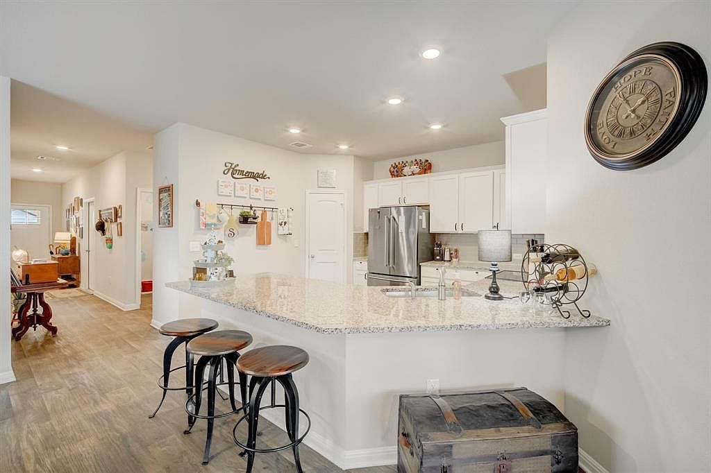 235 Bunting Ln Bertram, TX 78605 - Thumbnail 4