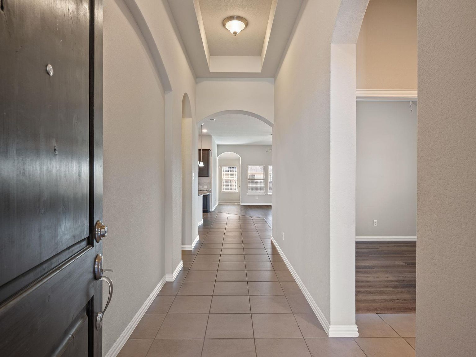 717 N Emory Cv Hutto, TX 78634 - Thumbnail 4