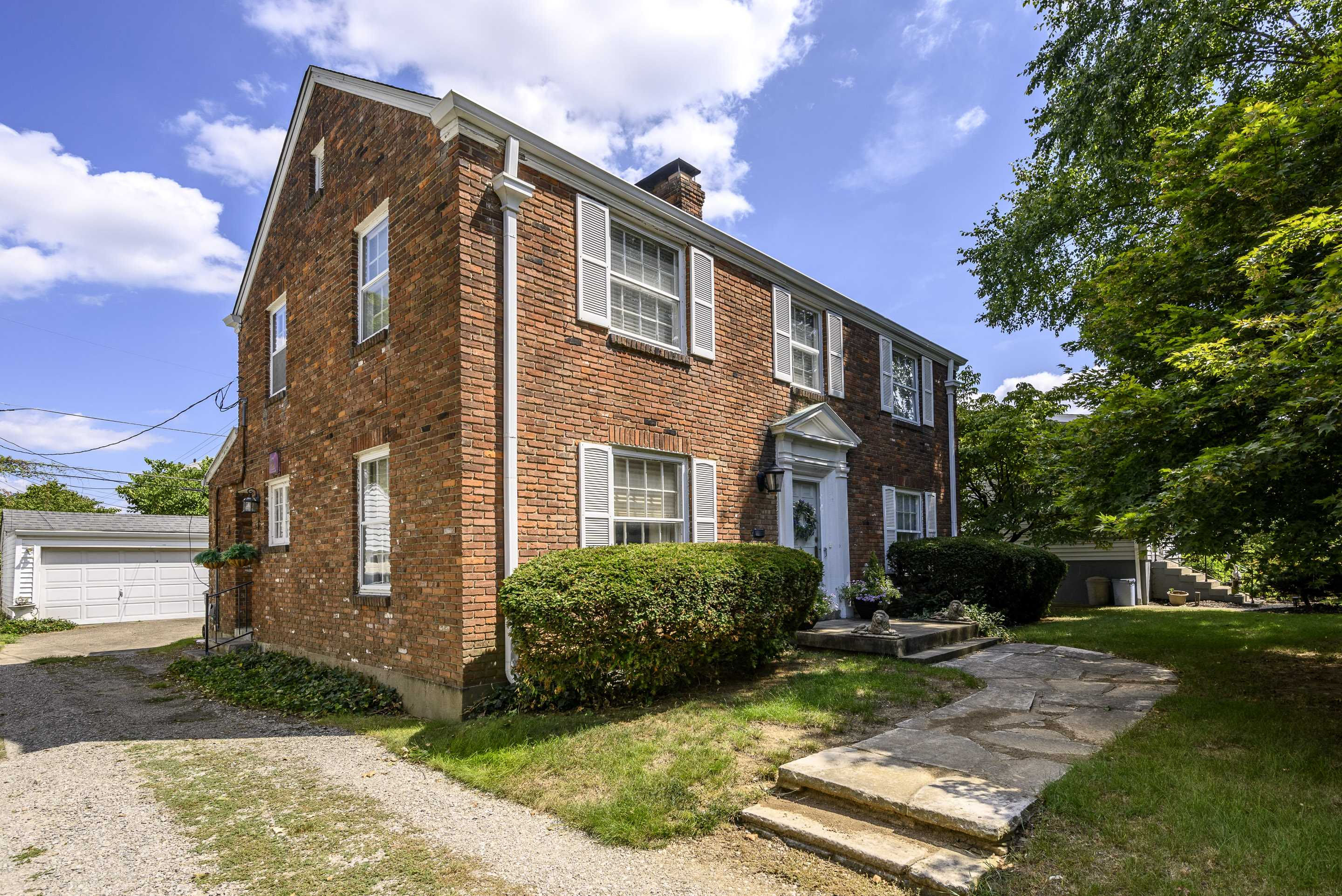 2223 Saratoga Dr, Louisville, KY, USA, 40205 - Thumbnail 4