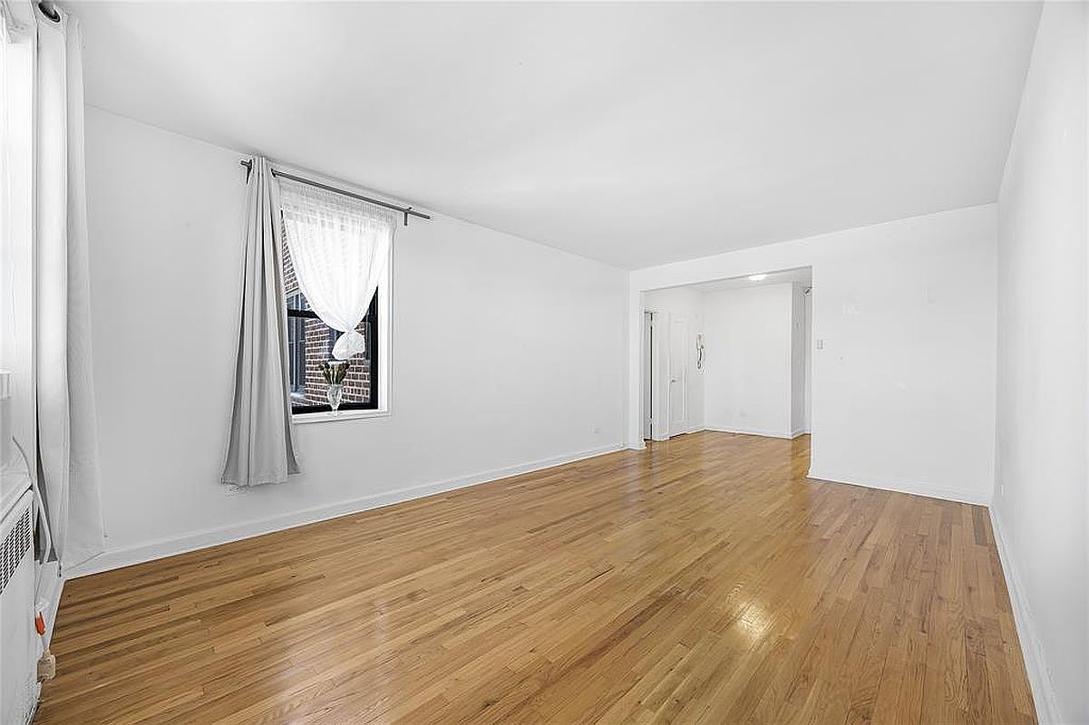 99-63 66th Ave APT F7 Rego Park, NY 11374 - Thumbnail 4