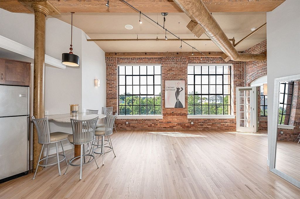 491 Dutton St UNIT 409 Lowell, MA 01854 - Thumbnail 4