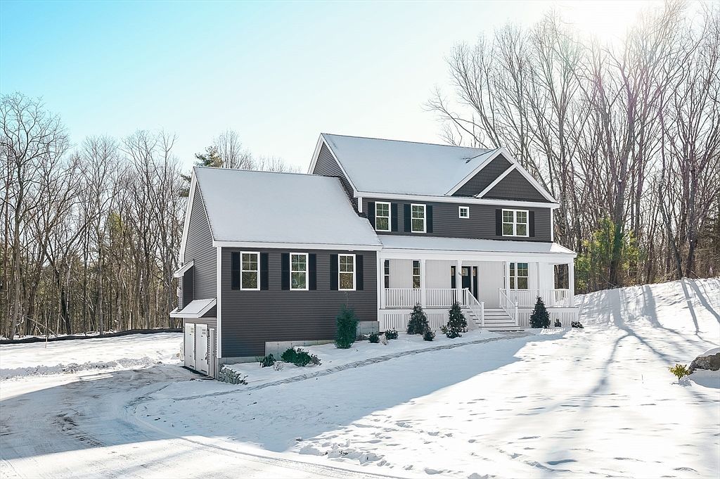 209 Middle Rd Haverhill, MA 01830 - Thumbnail 4