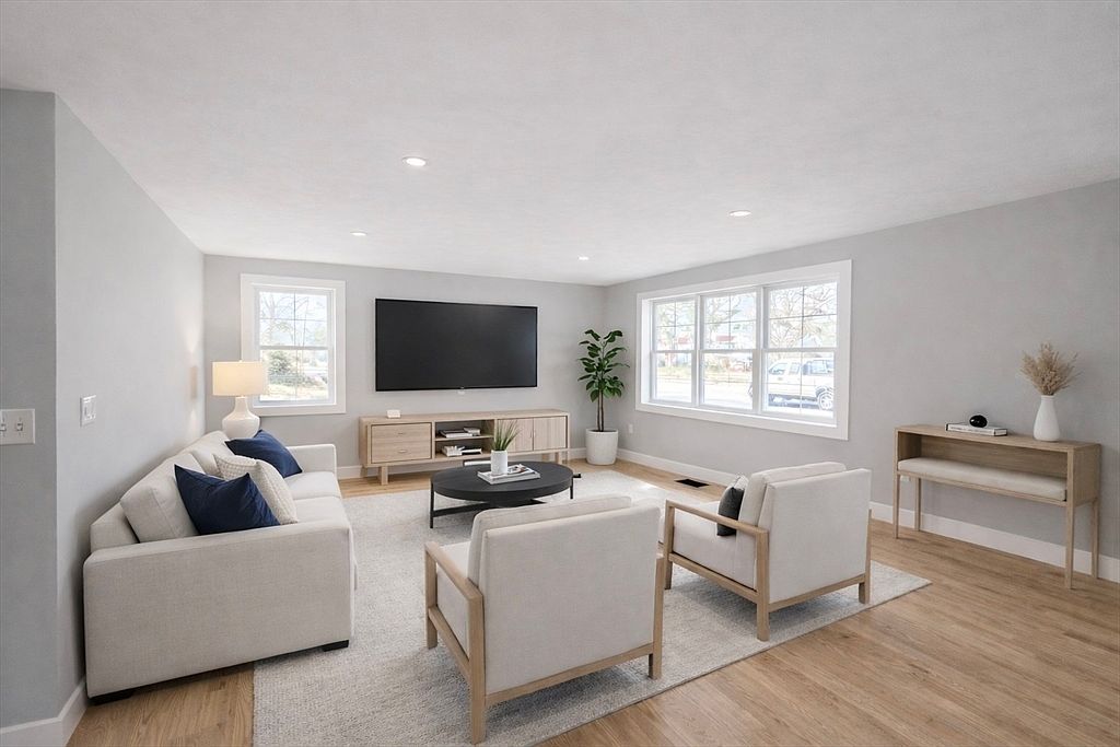 811 Main St #1 Tewksbury, MA 01876 - Thumbnail 4