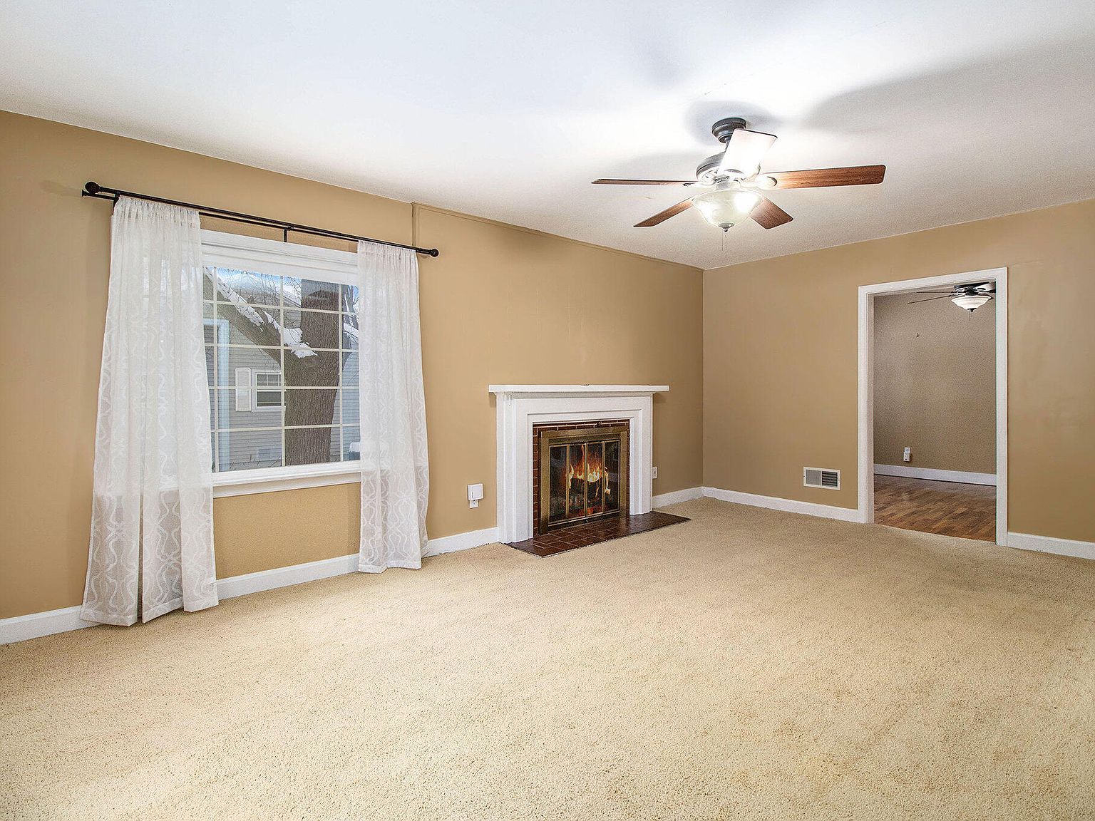 16 N Center St Bangor, MI 49013 - Thumbnail 4