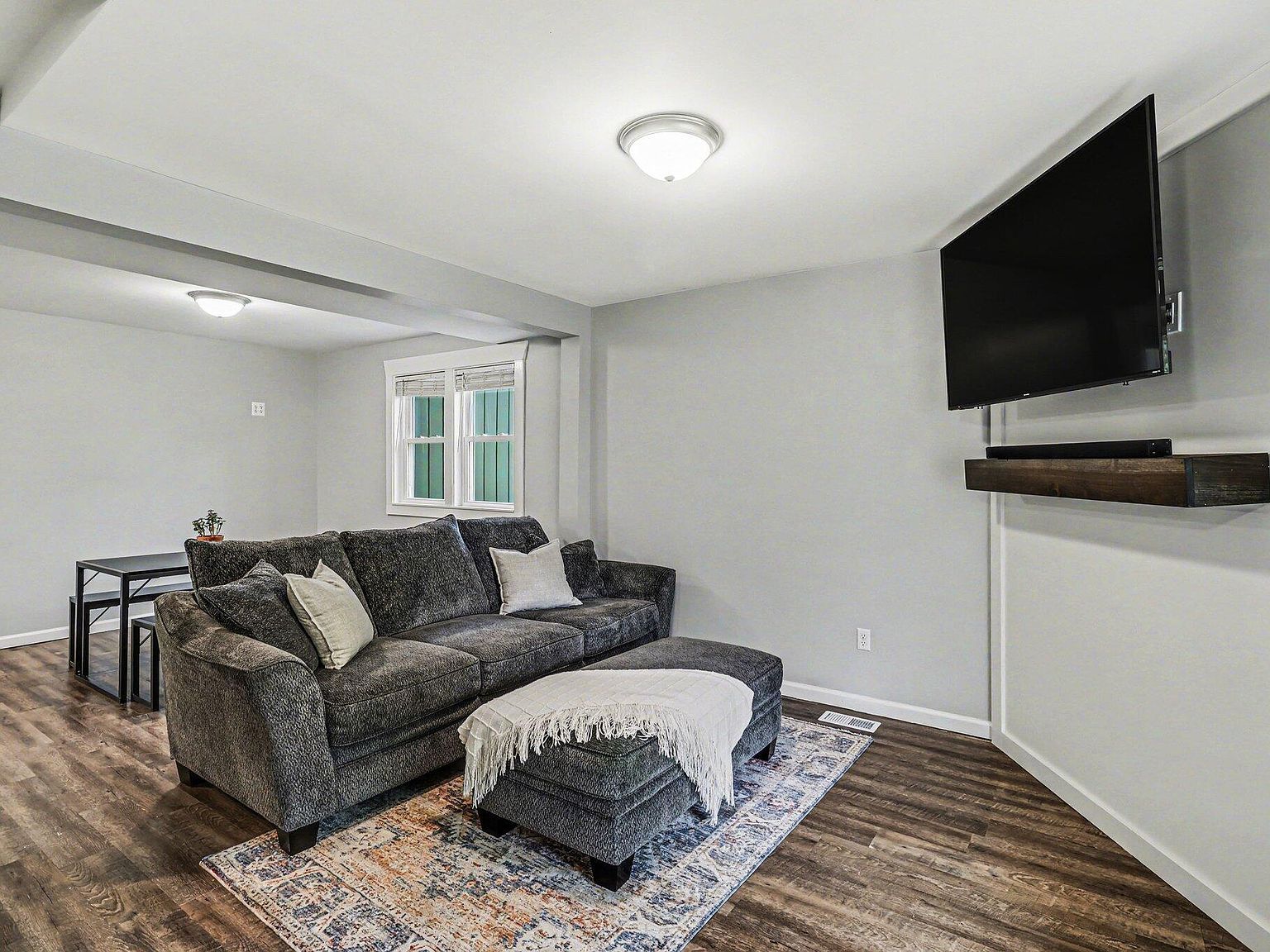 611 S Farmer St Otsego, MI 49078 - Thumbnail 4