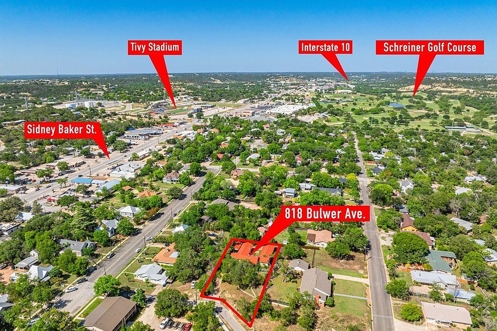 818 Bulwer Ave Kerrville, TX 78028 - Thumbnail 4