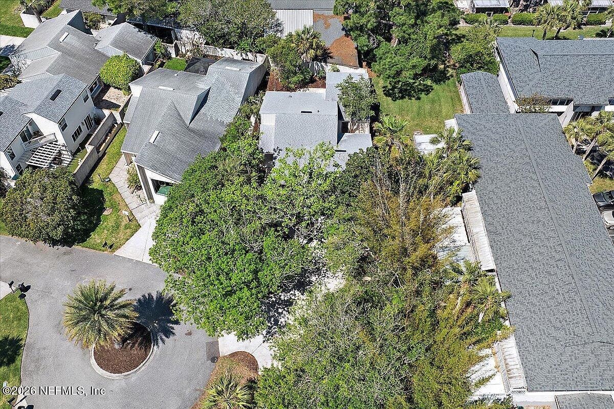 2437 Burgundy Ct Ponte Vedra Beach, FL 32082 - Thumbnail 4