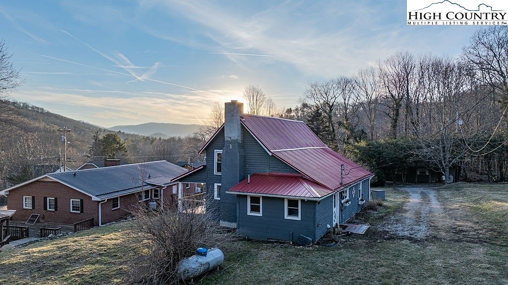 40 Painter Rd Banner Elk, NC 28604 - Thumbnail 4