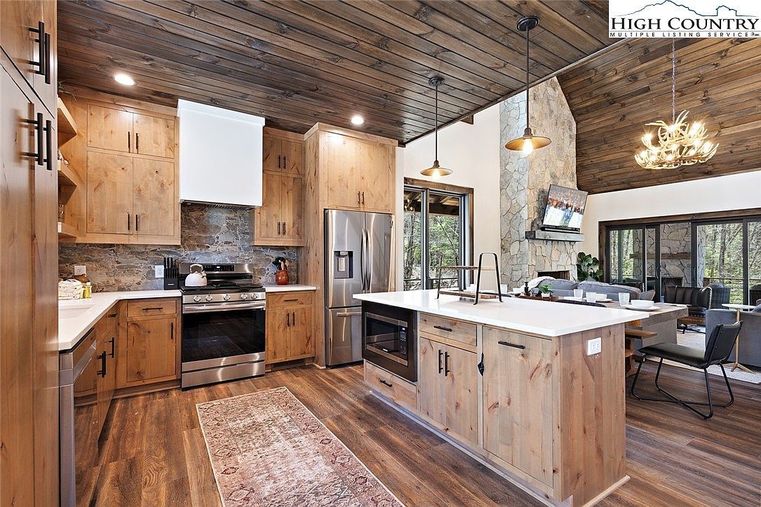 703 Eagle Spring Trl Banner Elk, NC 28604 - Thumbnail 4