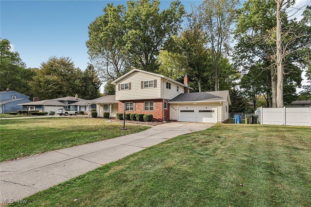 27504 Cottonwood Trl North Olmsted, OH 44070 - Thumbnail 4