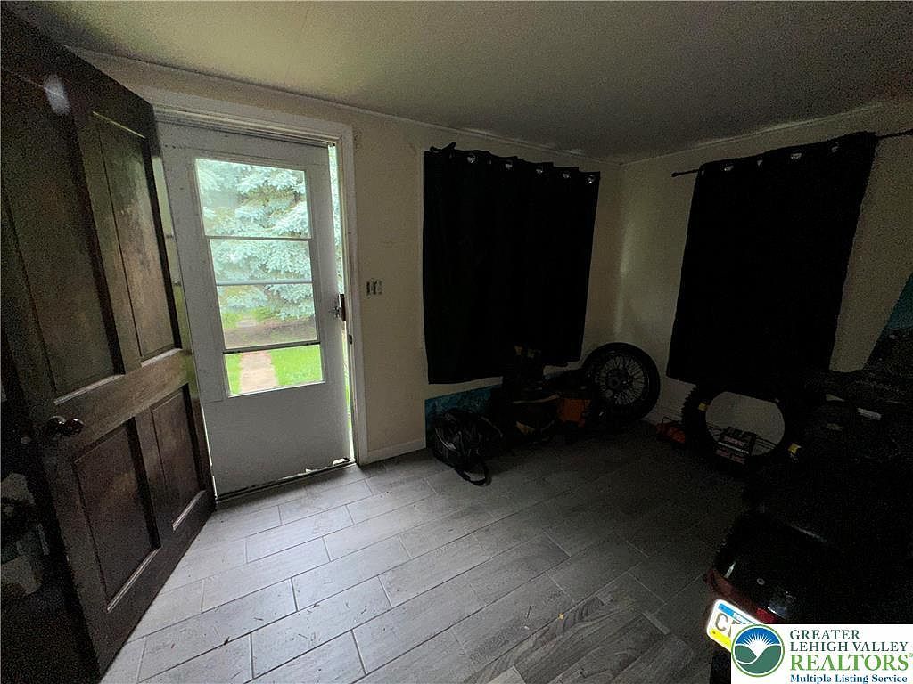 3538 Mountain Rd Slatington, PA 18080 - Thumbnail 4